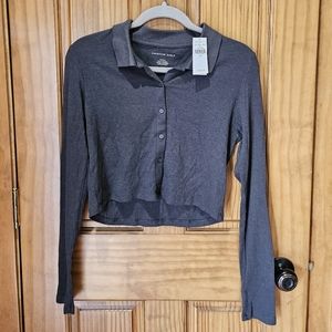 NWT Cropped Charcoal Ribbed AE Long-Sleeved Button-Up Polo Size M